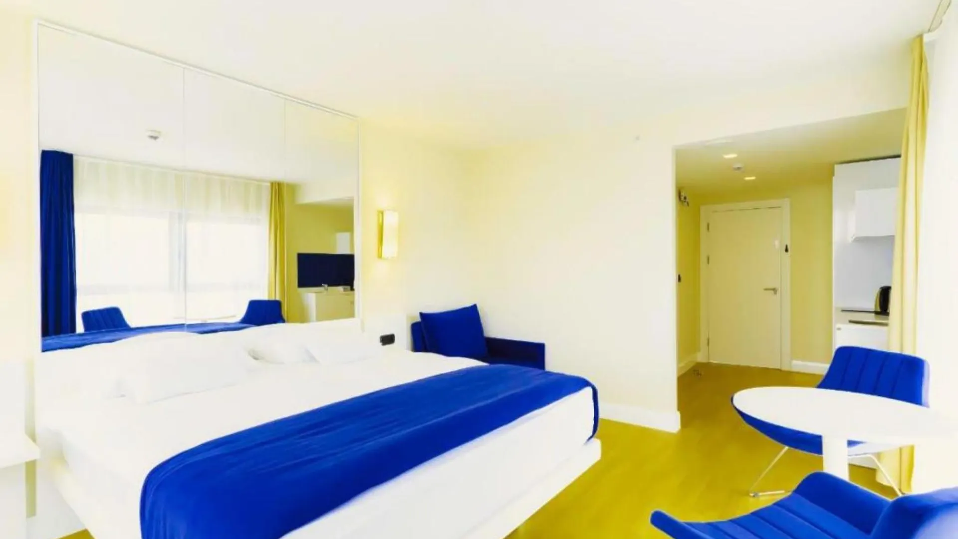 Orbi City Panorama With Sea View Aparthotel Batumi